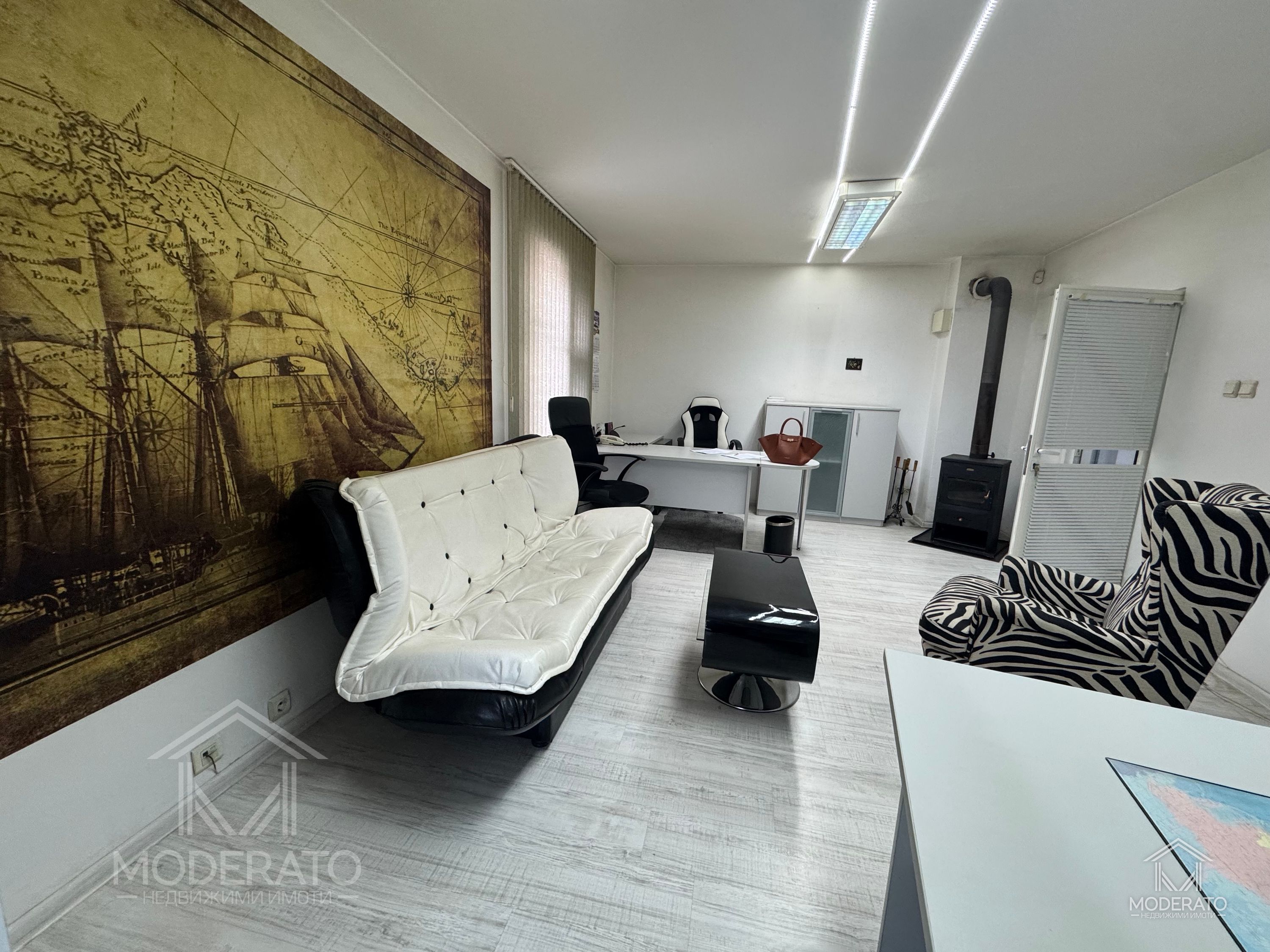 Commercial 92 м², кв. Бургас Център, Бургас